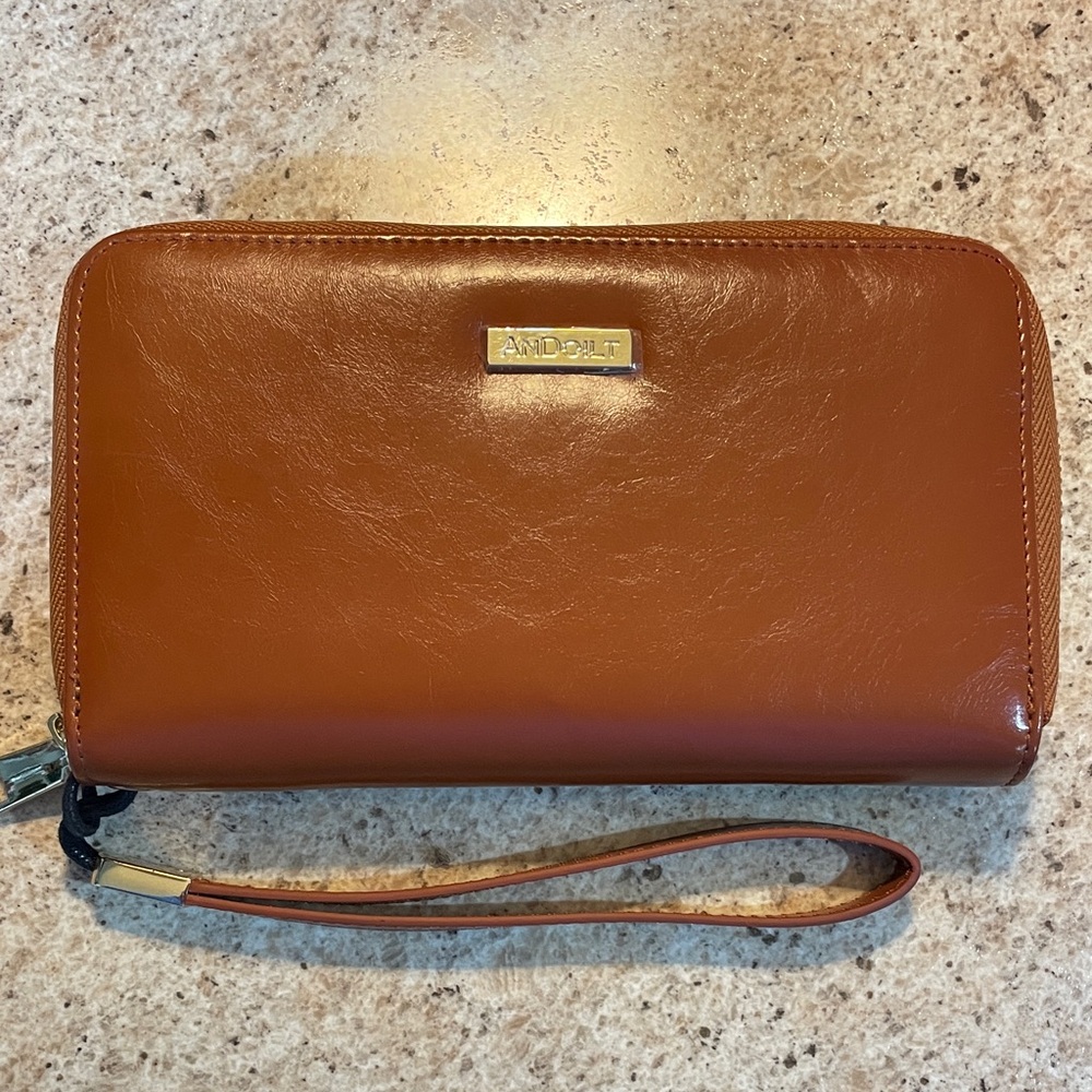 Andolt Genuine Leather Wristlet 36 Slot Card Holder Passport Wallet